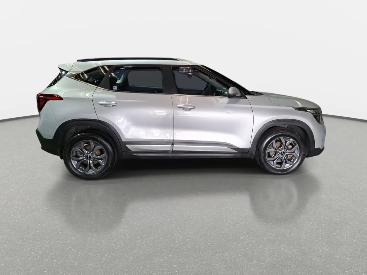 Kia Seltos 1.5 Ex 4x2 6mt 5p año 2024
