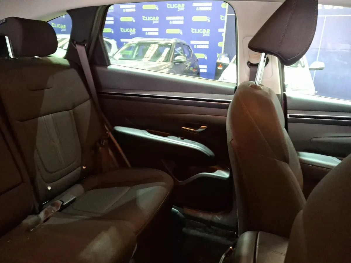 Hyundai Tucson 2.0 Nx4 Value 2wd At 5p año 2023