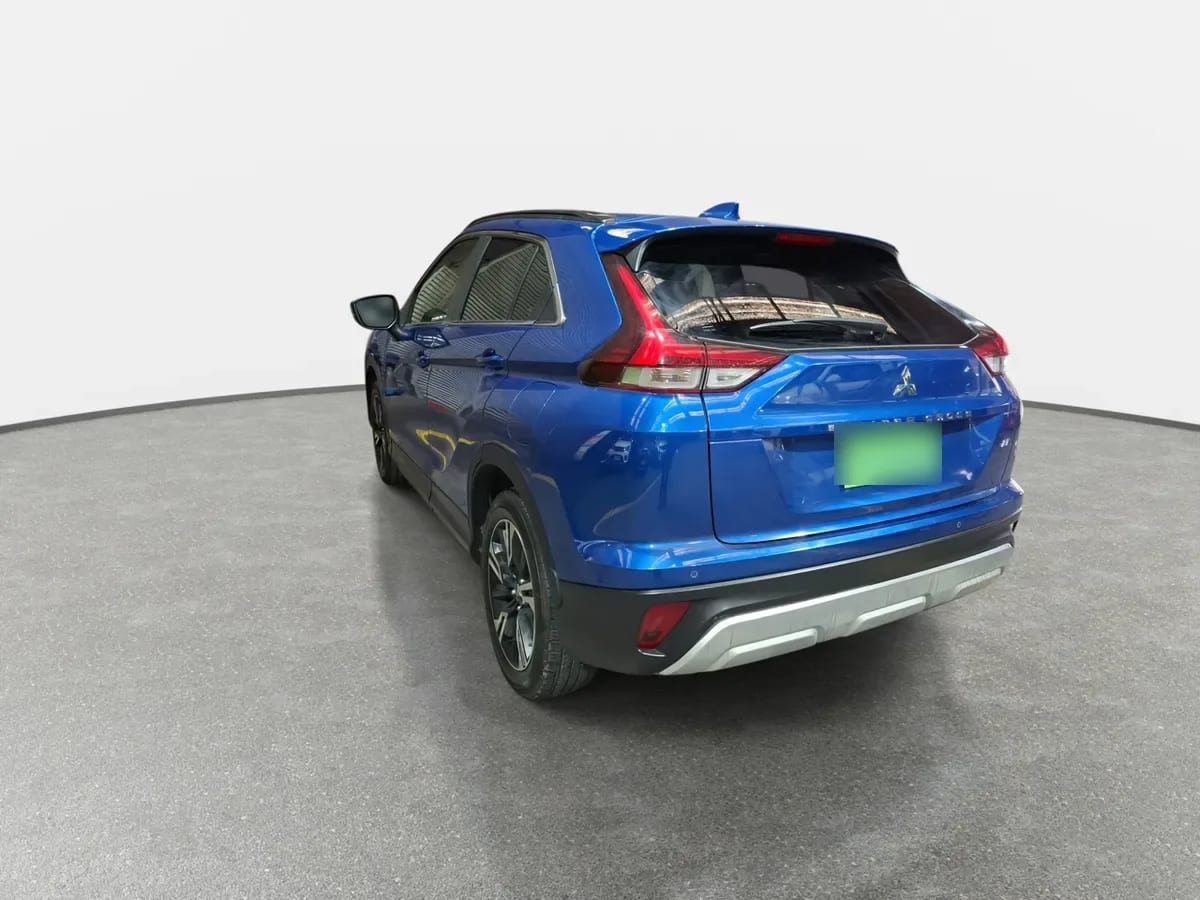 Mitsubishi Eclipse Cross 1.5 Rt P 4x2 At 5p año 2025