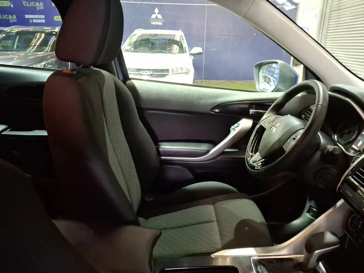 Mitsubishi Eclipse Cross 1.5 Rt P 4x2 At 5p año 2025