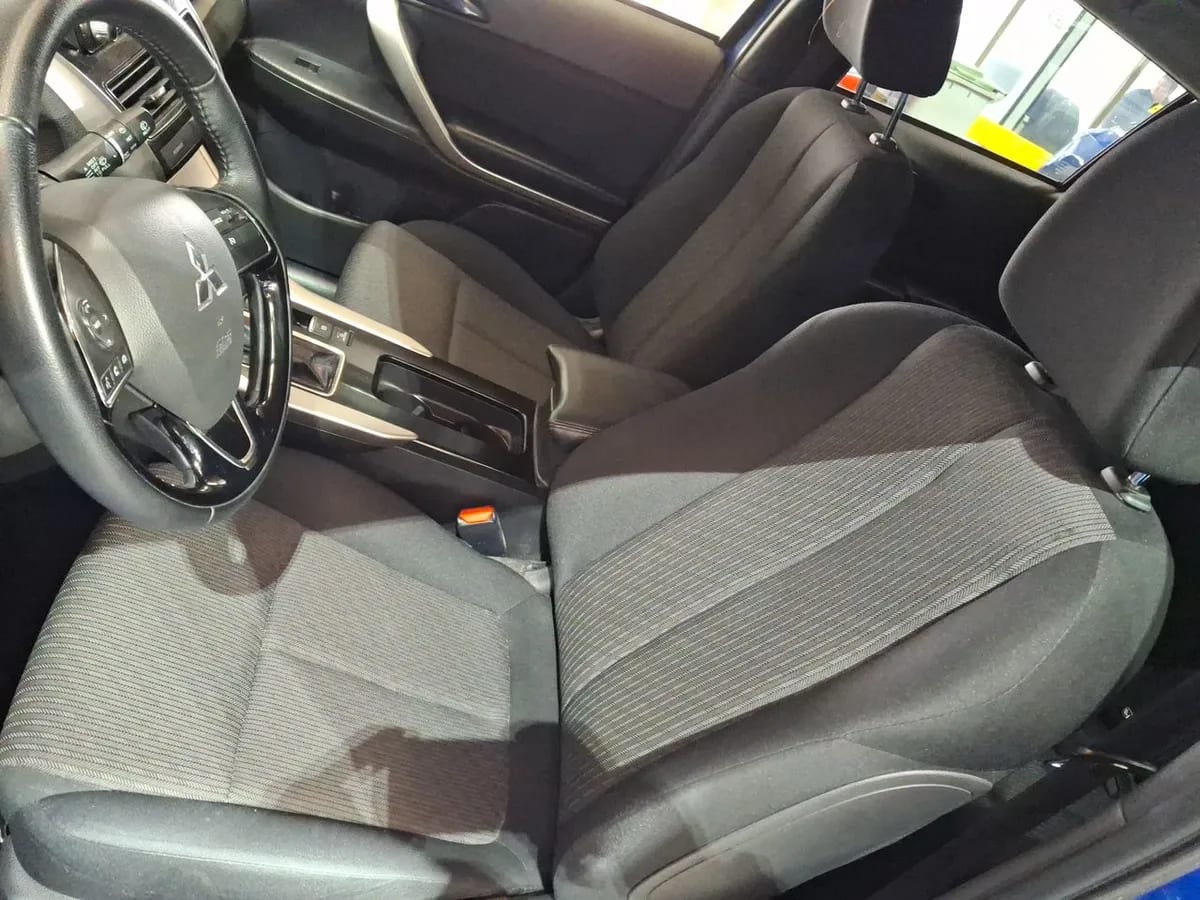 Mitsubishi Eclipse Cross 1.5 Rt P 4x2 At 5p año 2025