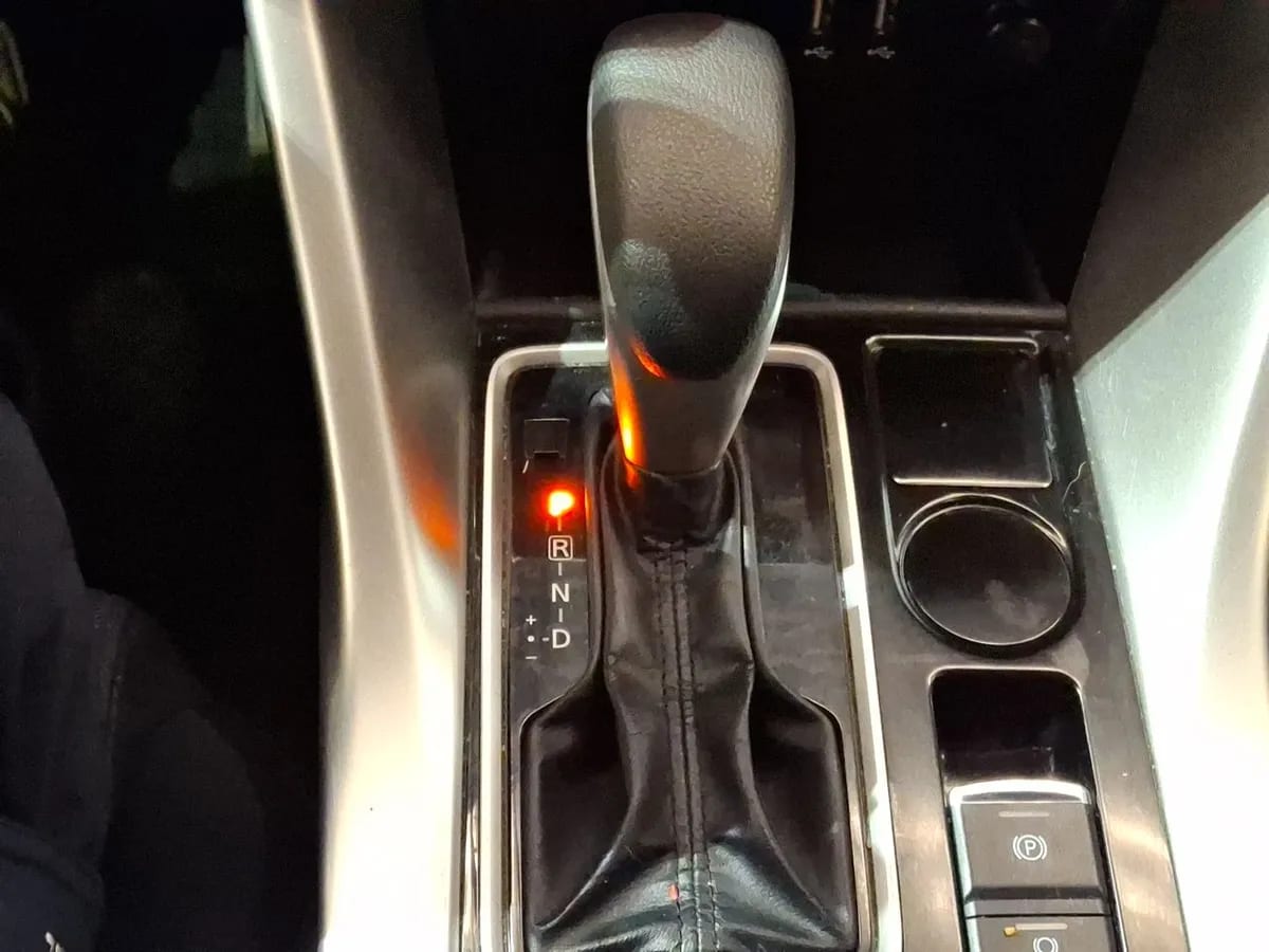 Mitsubishi Eclipse Cross 1.5 Rt P 4x2 At 5p año 2025