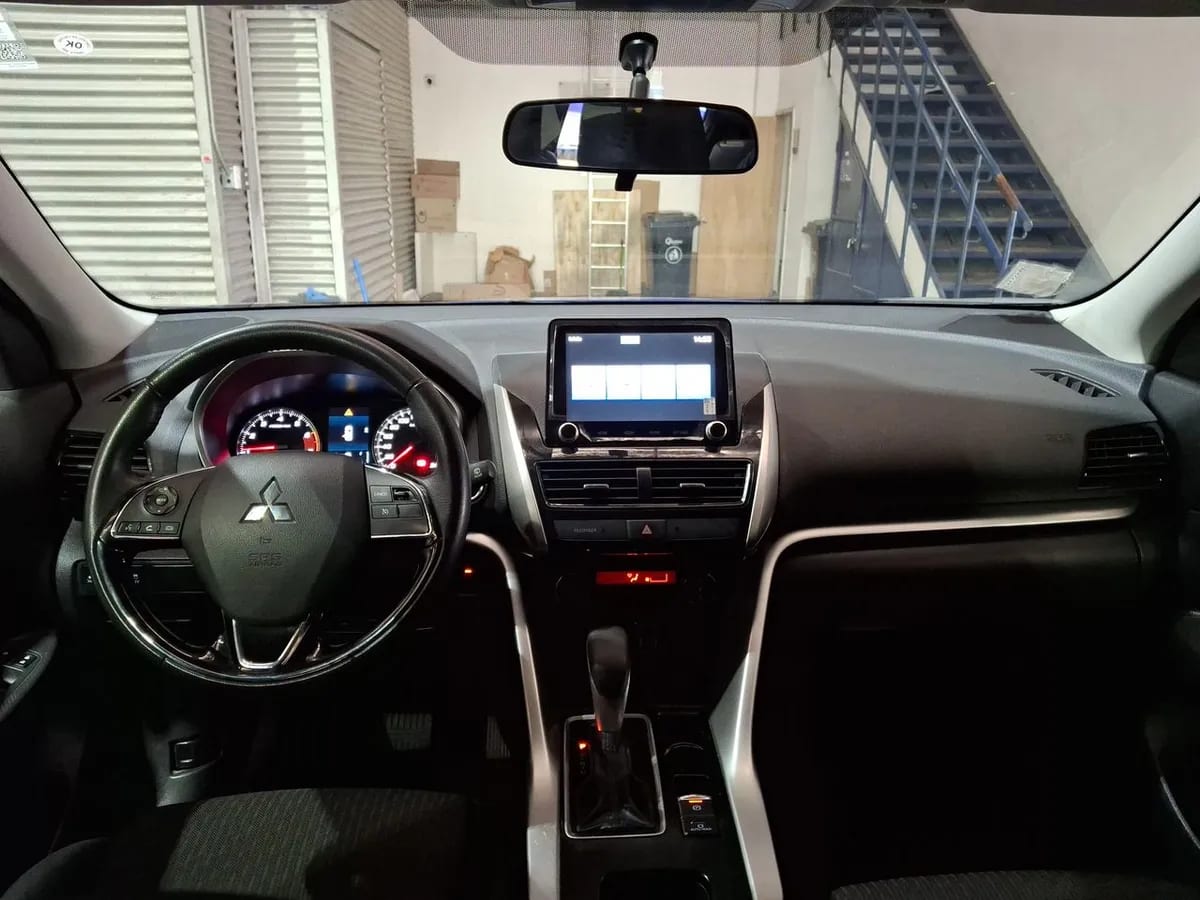 Mitsubishi Eclipse Cross 1.5 Rt P 4x2 At 5p año 2025