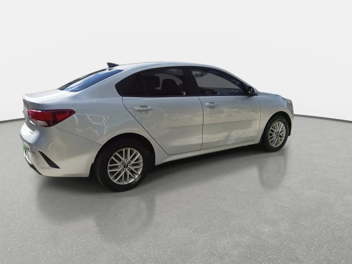 Kia Rio4 1.4 Lx 4x2 Ac Dab 6mt 4p año 2023