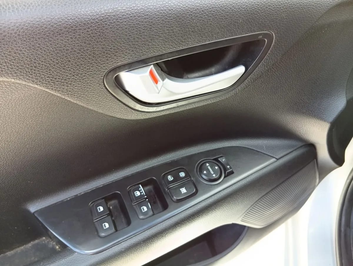 Kia Rio4 1.4 Lx 4x2 Ac Dab 6mt 4p año 2023