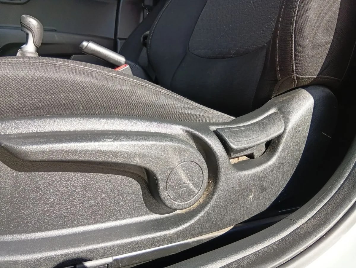 Kia Rio4 1.4 Lx 4x2 Ac Dab 6mt 4p año 2023