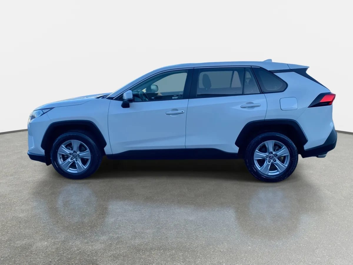Toyota Rav 4 2.0 Le 4x2 Cvt At 5p año 2022