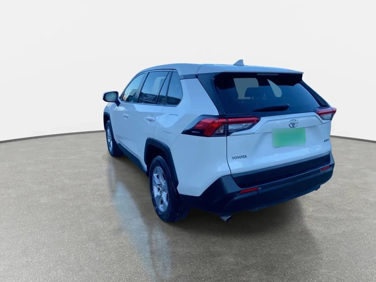 Toyota Rav 4 2.0 Le 4x2 Cvt At 5p año 2022