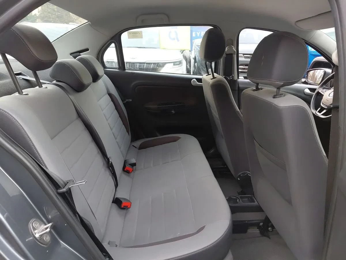 Volkswagen Voyage Nuevo 1.6 Highline Mt 4p año 2021