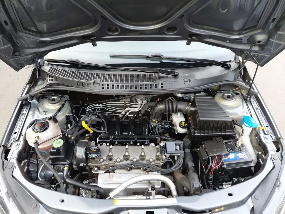 Volkswagen Voyage Nuevo 1.6 Highline Mt 4p año 2021