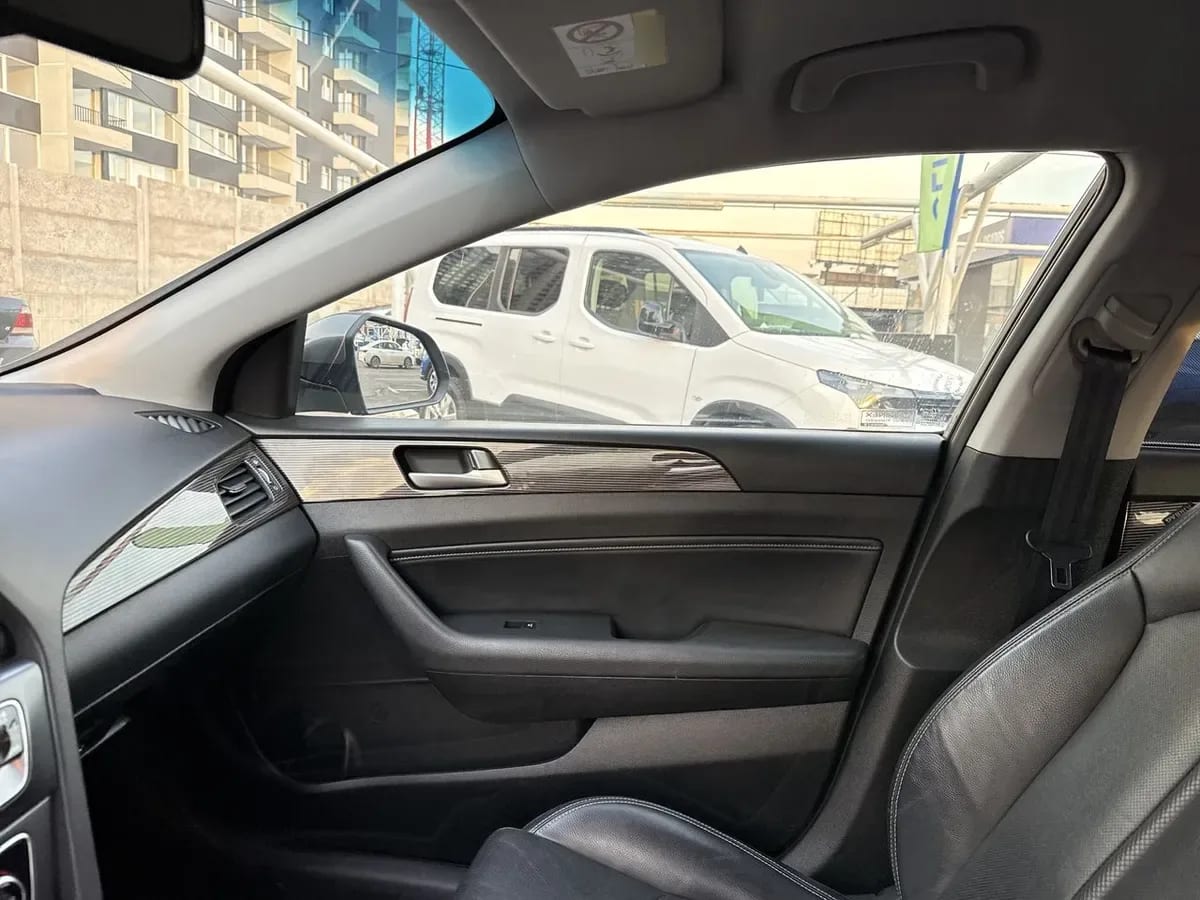 Hyundai Sonata 2.0 Hybrid Lf Hev Value 4x2 At 4p año 2021