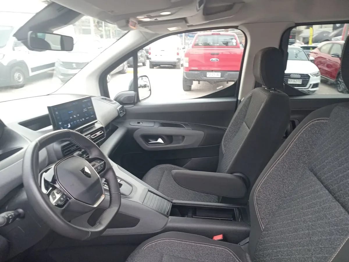 Peugeot Rifter 1.5 Allure Bluehdi Diesel 130hp 4x2 Eat8 5p año 2025