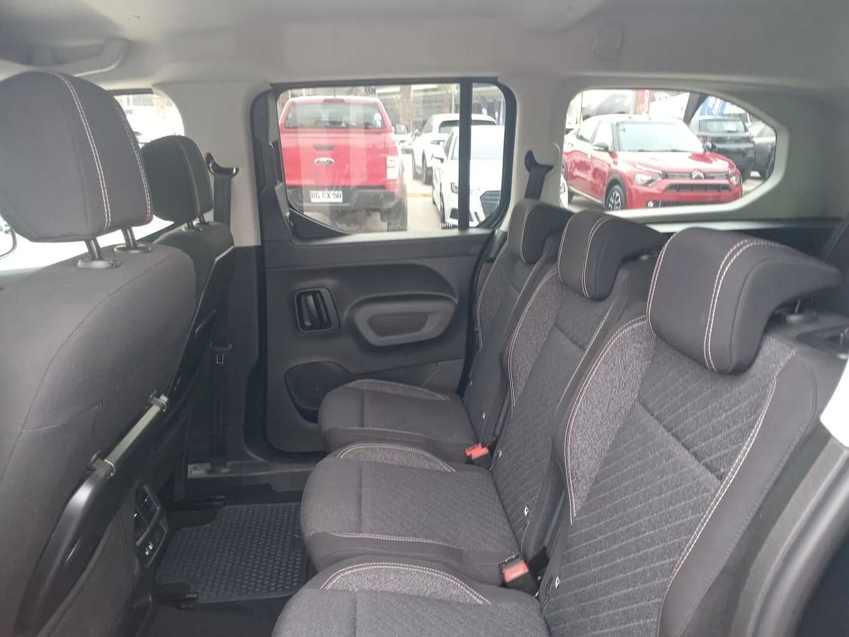 Peugeot Rifter 1.5 Allure Bluehdi Diesel 130hp 4x2 Eat8 5p año 2025