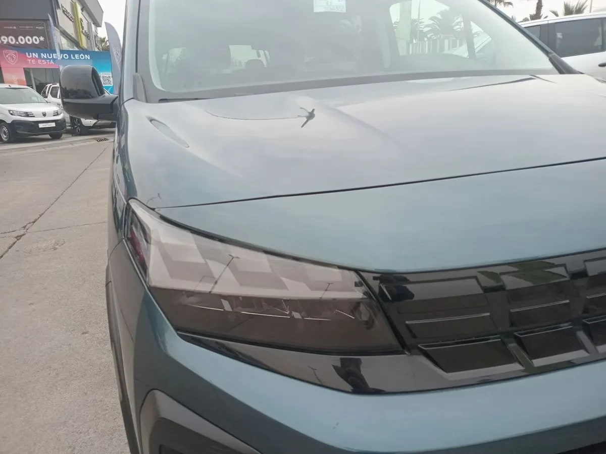 Peugeot Rifter 1.5 Allure Bluehdi Diesel 130hp 4x2 Eat8 5p año 2025