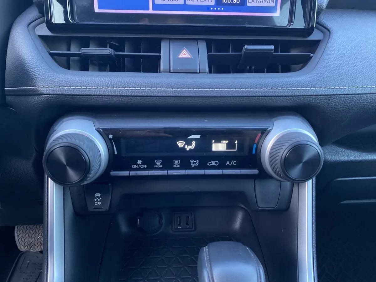 Toyota Rav 4 2.0 Le 4x2 Cvt At 5p año 2022