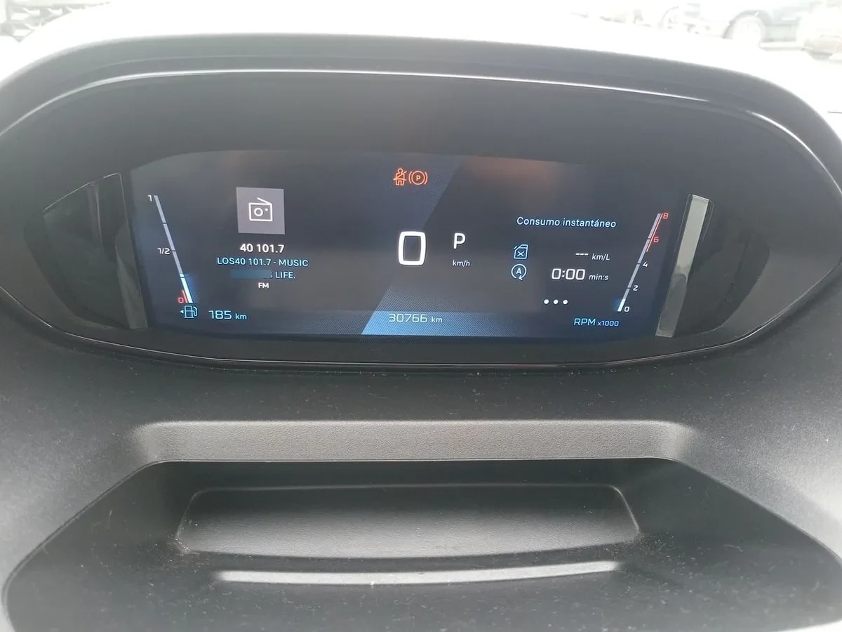 Peugeot Rifter 1.5 Allure Bluehdi Diesel 130hp 4x2 Eat8 5p año 2025