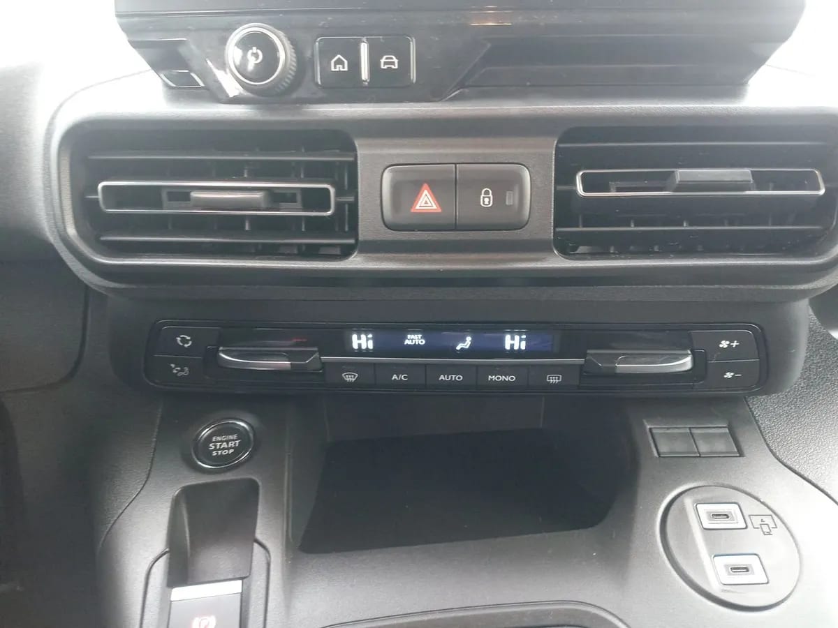 Peugeot Rifter 1.5 Allure Bluehdi Diesel 130hp 4x2 Eat8 5p año 2025