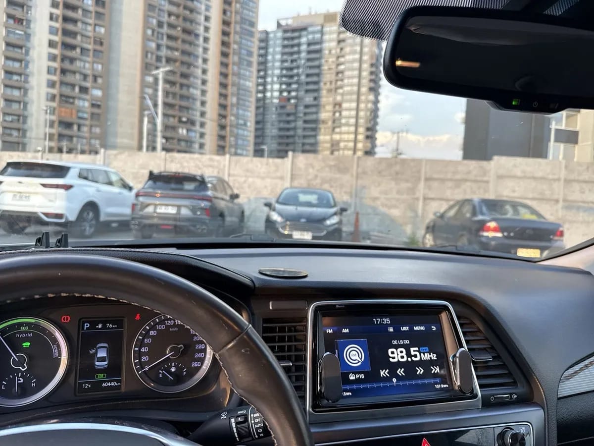 Hyundai Sonata 2.0 Hybrid Lf Hev Value 4x2 At 4p año 2021