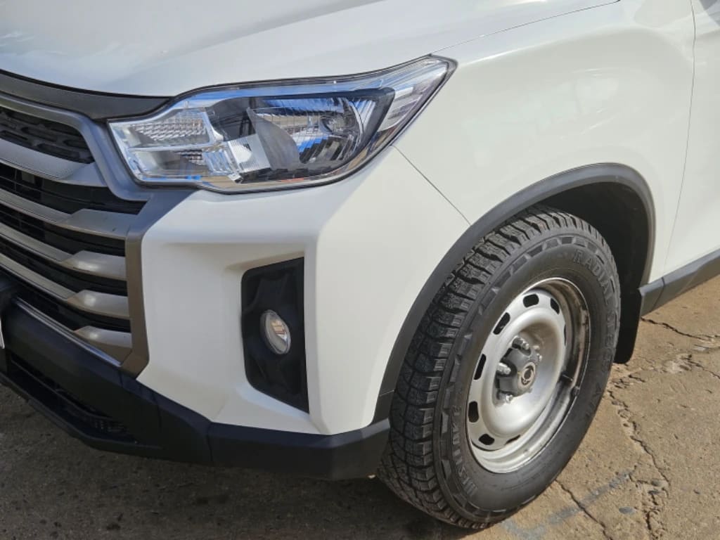 Ssangyong Grand Musso Gran Musso 2.2 4x2 Mt Full -Ql610 año 2023
