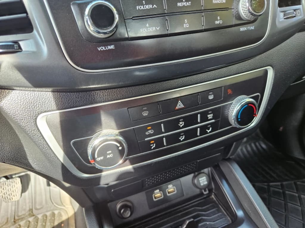 Ssangyong Grand Musso Gran Musso 2.2 4x2 Mt Full -Ql610 año 2023