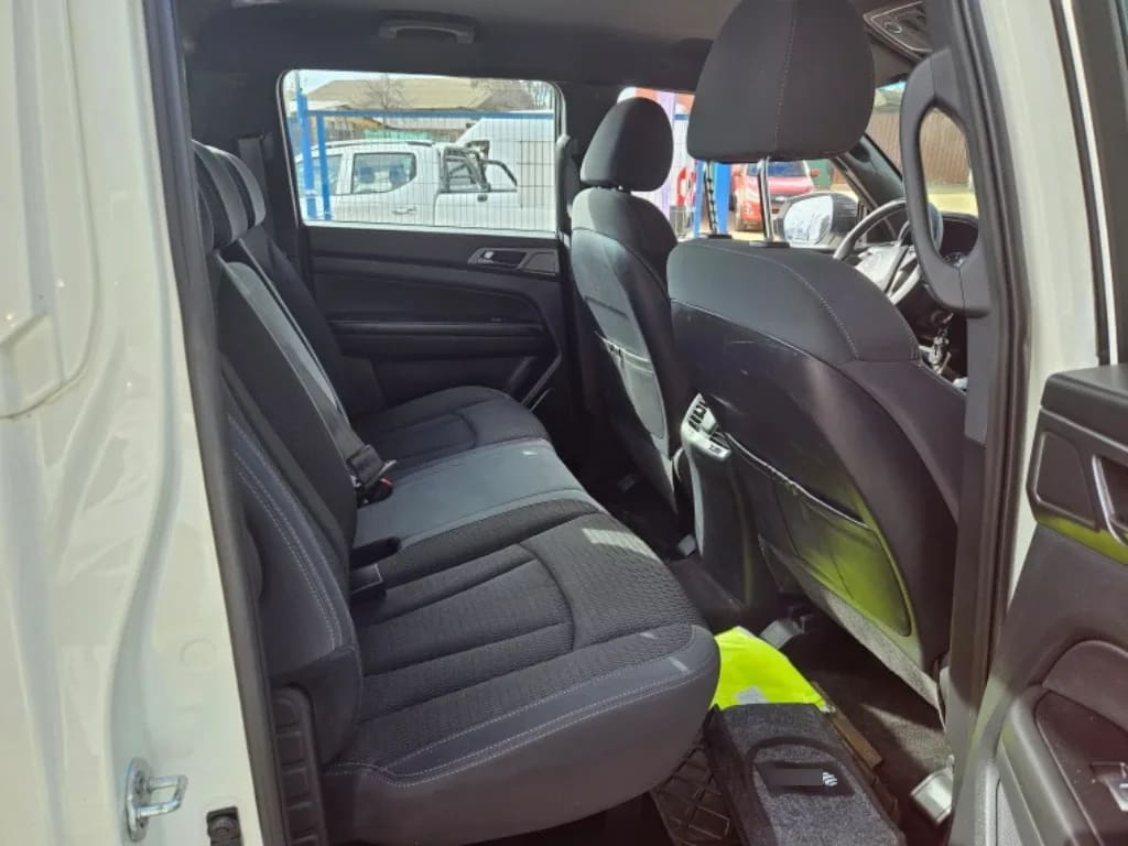 Ssangyong Grand Musso Gran Musso 2.2 4x2 Mt Full -Ql610 año 2023