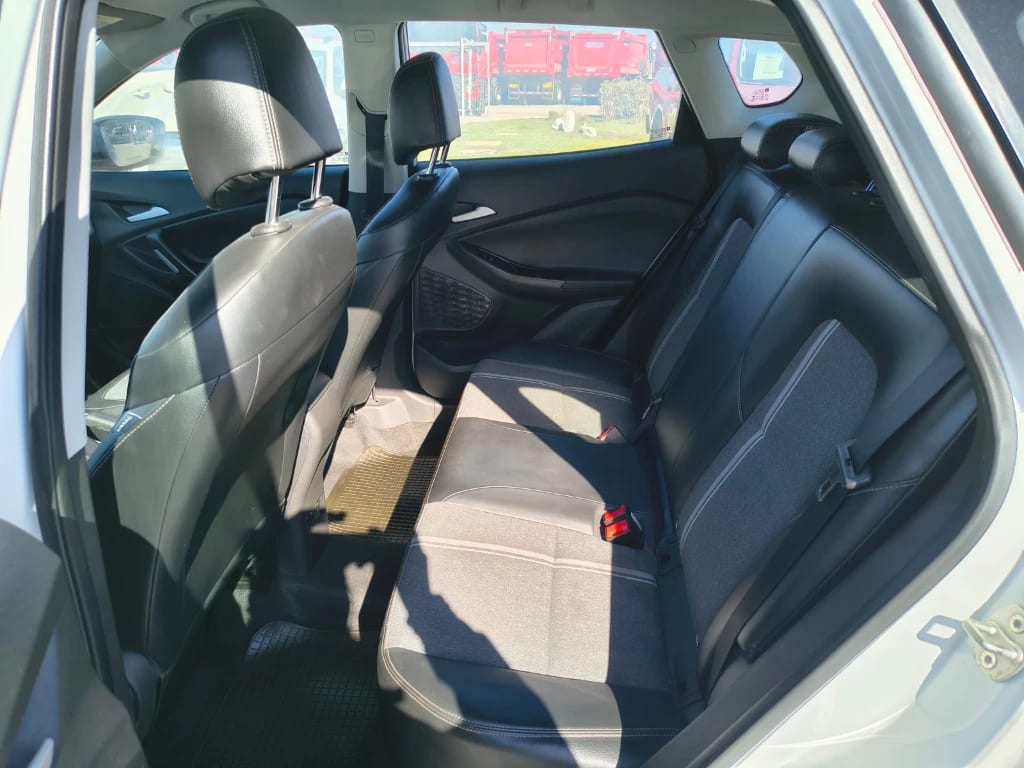 Chevrolet Tracker 1.2t Ltz At año 2024