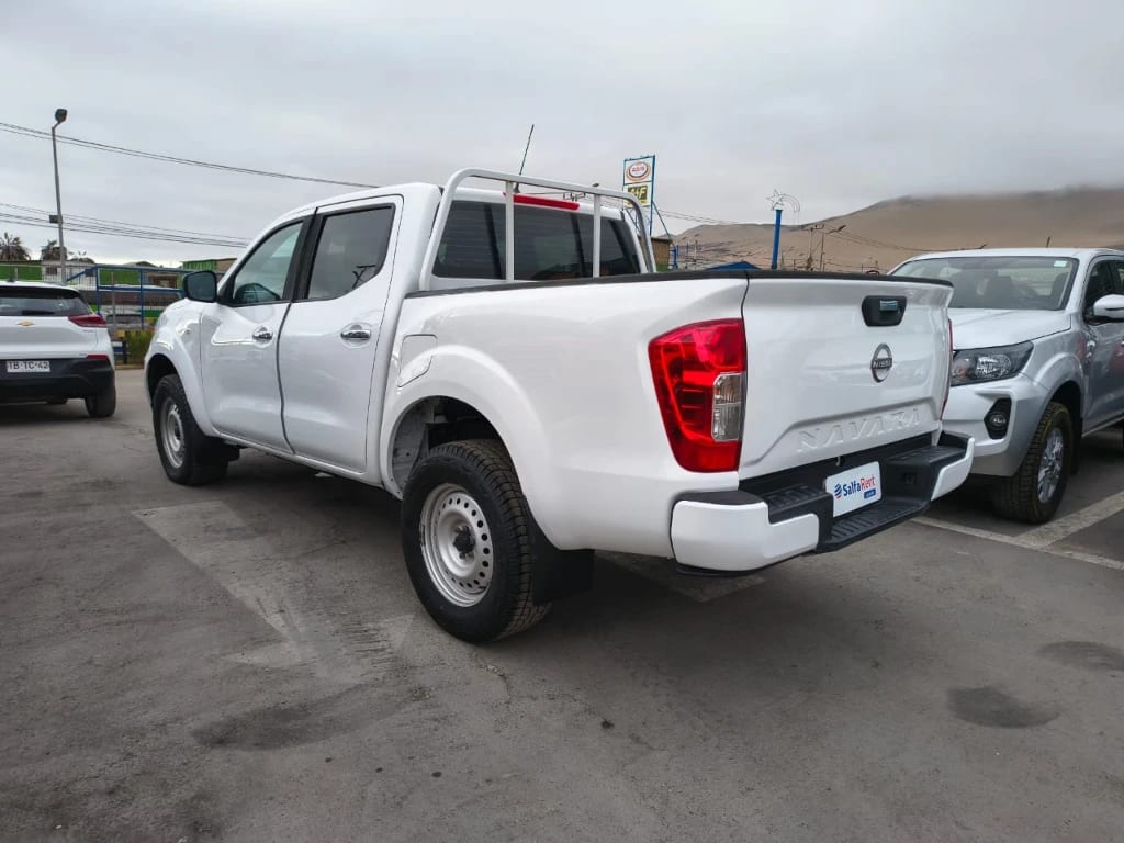 Nissan Navara Dc 4x2 2.3tdi Se año 2023