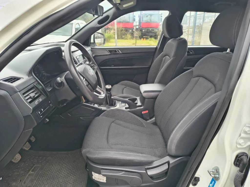 Ssangyong Grand Musso 2.2 4x2 Mt Full-Ql612 año 2023