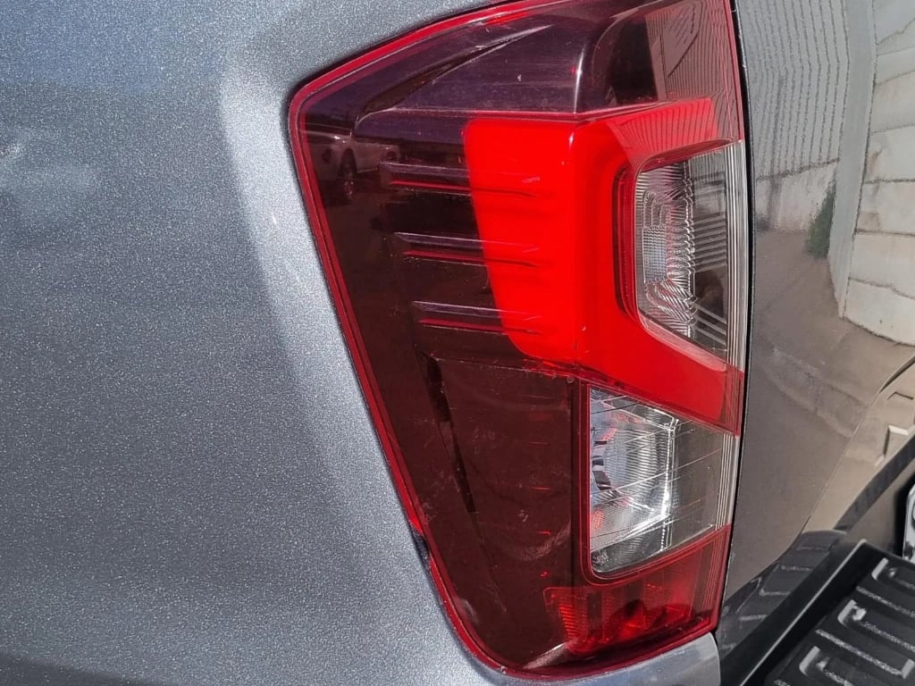 Nissan Navara Dc 4x4 2.3tdi Le año 2023