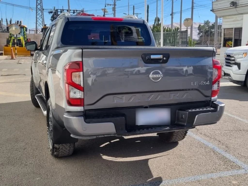 Nissan Navara Dc 4x4 2.3tdi Le año 2023