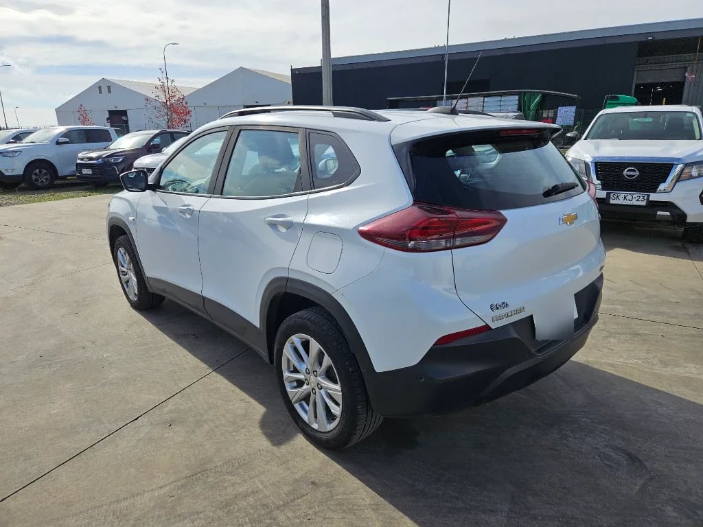 Chevrolet Tracker 1.2t Ltz R 4x2 At 5p año 2025