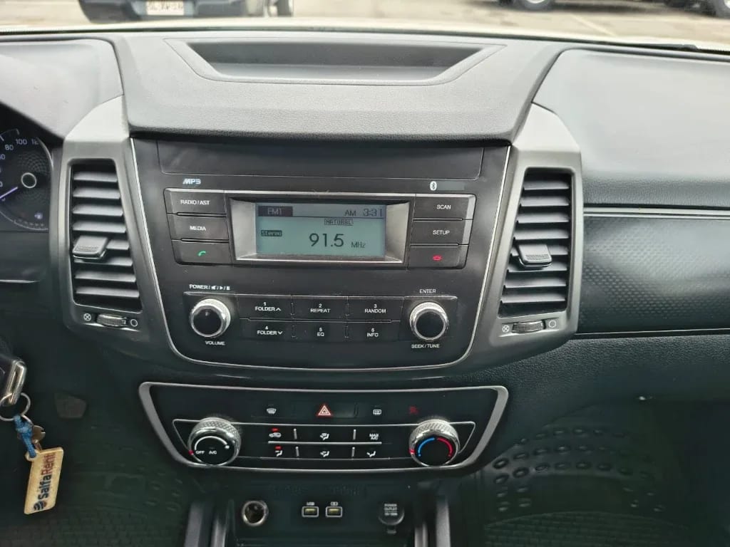 Ssangyong Grand Musso 2.2 4x2 Mt Full-Ql612 año 2023