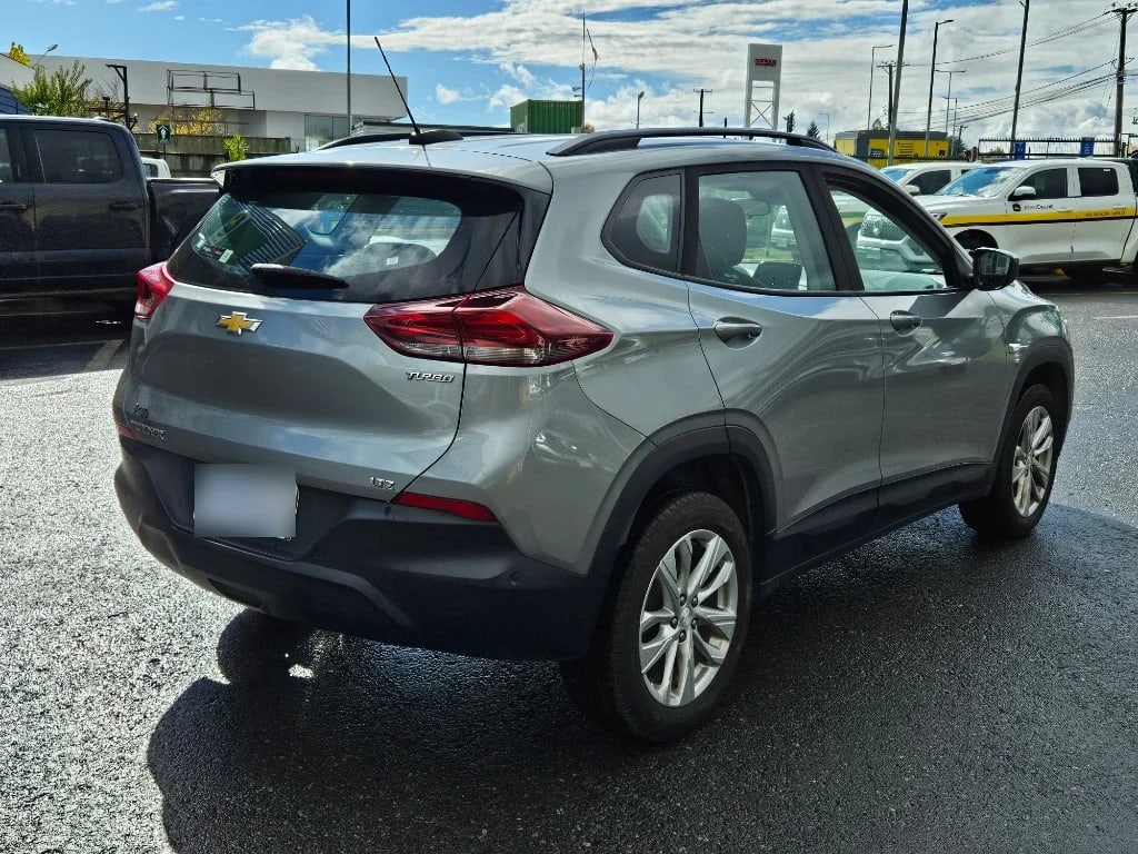 Chevrolet Tracker 1.2t Ltz R 4x2 At 5p año 2025