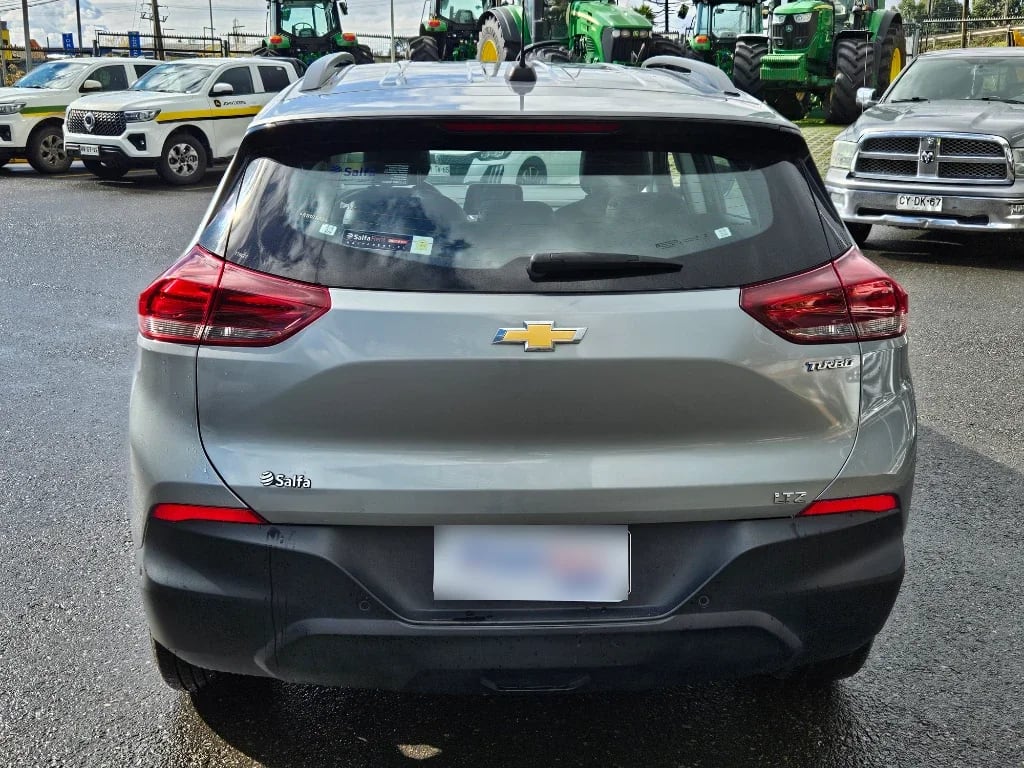 Chevrolet Tracker 1.2t Ltz R 4x2 At 5p año 2025
