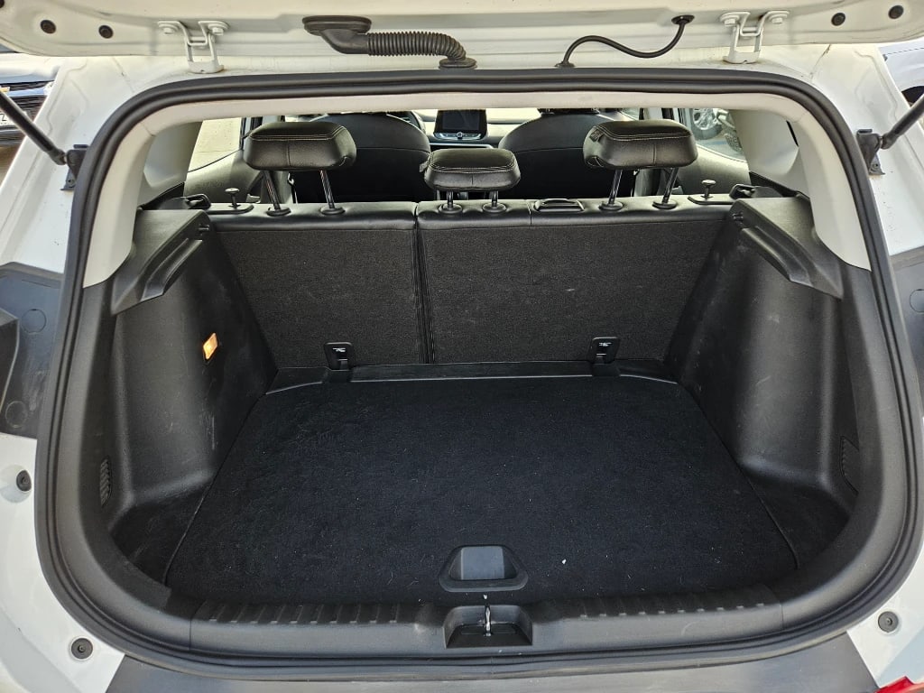 Chevrolet Tracker 1.2t Ltz R 4x2 At 5p año 2025