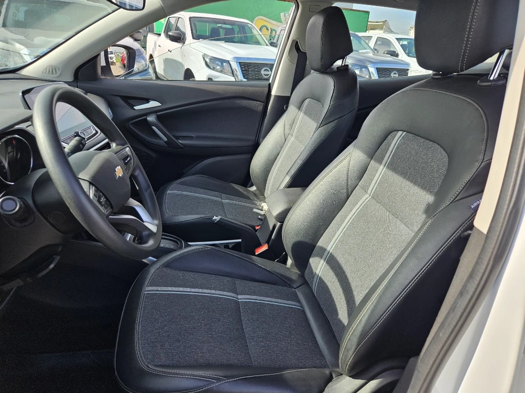 Chevrolet Tracker 1.2t Ltz R 4x2 At 5p año 2025