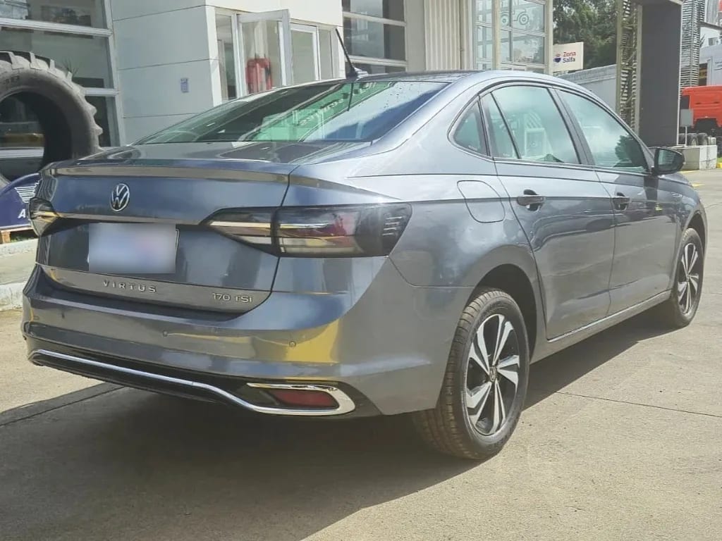 Volkswagen Virtus Confortline Tsi 1.0 Aut año 2024
