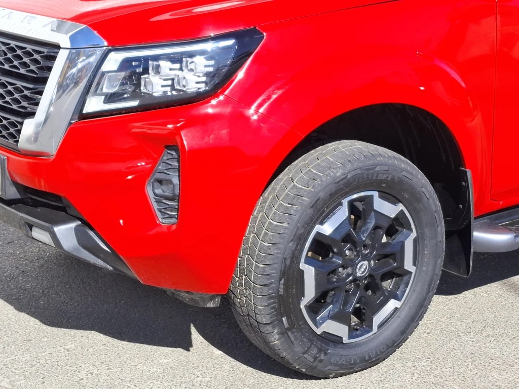 Nissan Navara Dc 4x4 2.3tdi Le año 2023