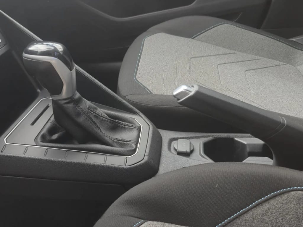 Volkswagen Virtus Confortline Tsi 1.0 Aut año 2024