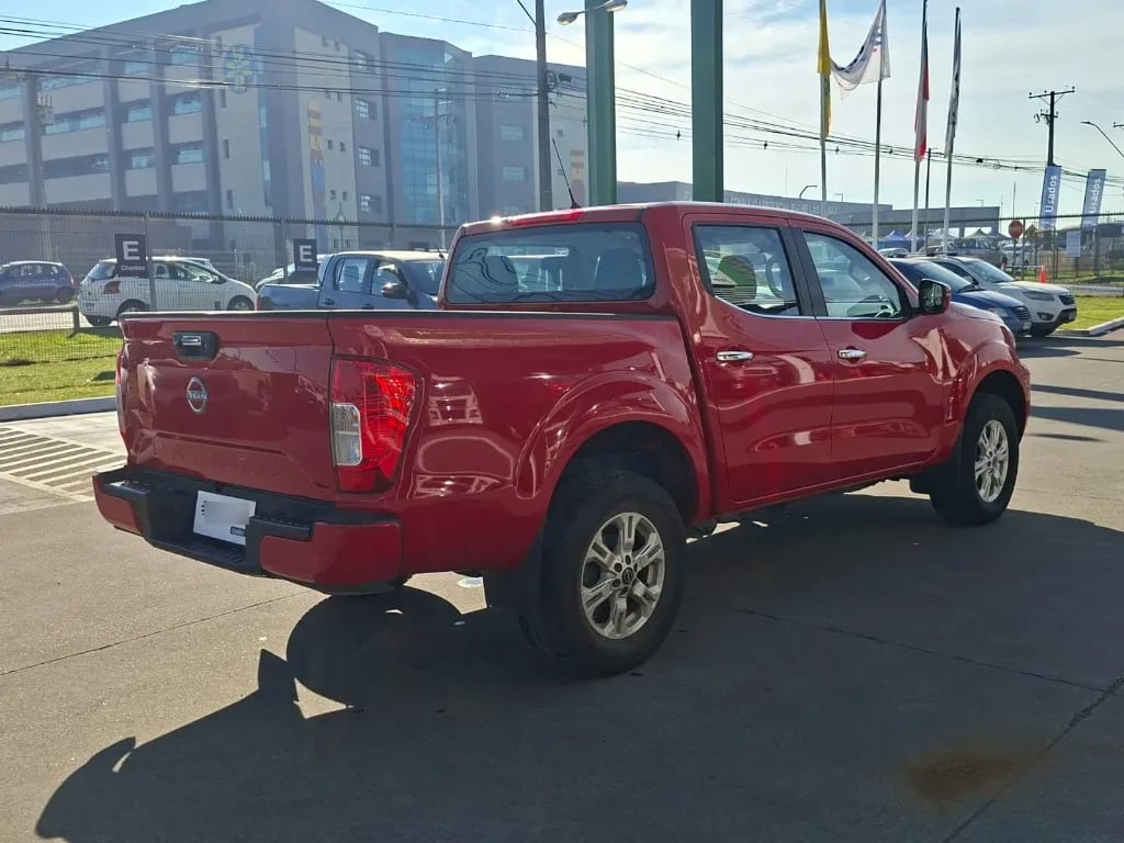 Nissan Navara Dc 4x2 2.3tdi Xe año 2023