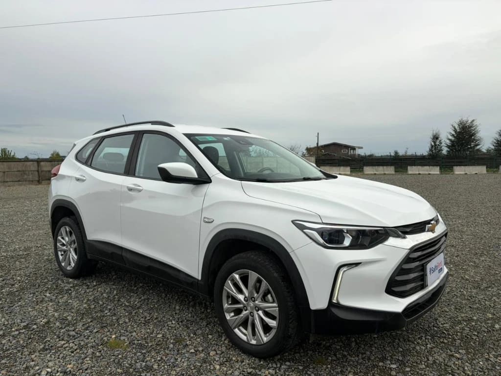 Chevrolet Tracker 1.2t Ltz R 4x2 At 5p año 2025