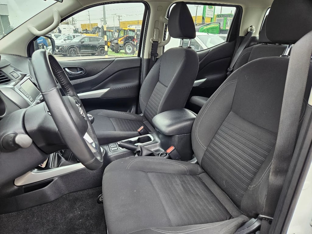 Nissan Navara Navara Dc 4x4 2.3tdi Xe año 2023
