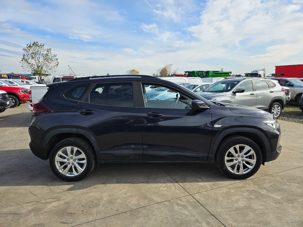 Chevrolet Tracker 1.2t Ltz R 4x2 At 5p año 2025