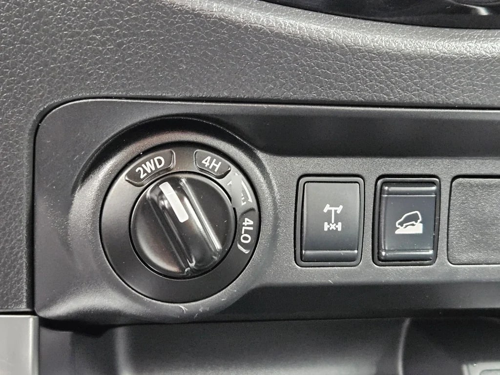 Nissan Navara Navara Dc 4x4 2.3tdi Xe año 2023