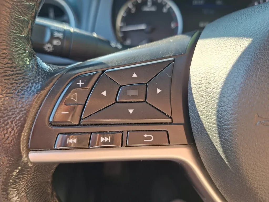 Nissan Navara Dc 4x2 2.3tdi Xe año 2023