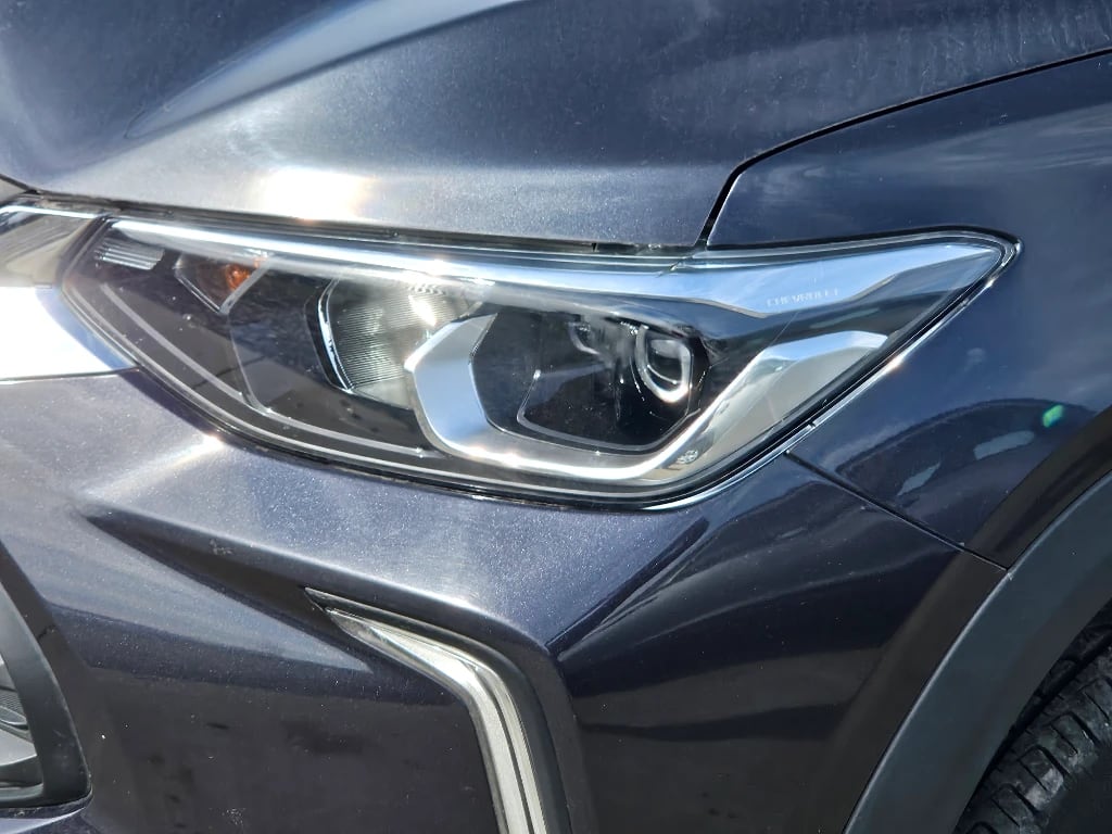 Chevrolet Tracker 1.2t Ltz R 4x2 At 5p año 2025