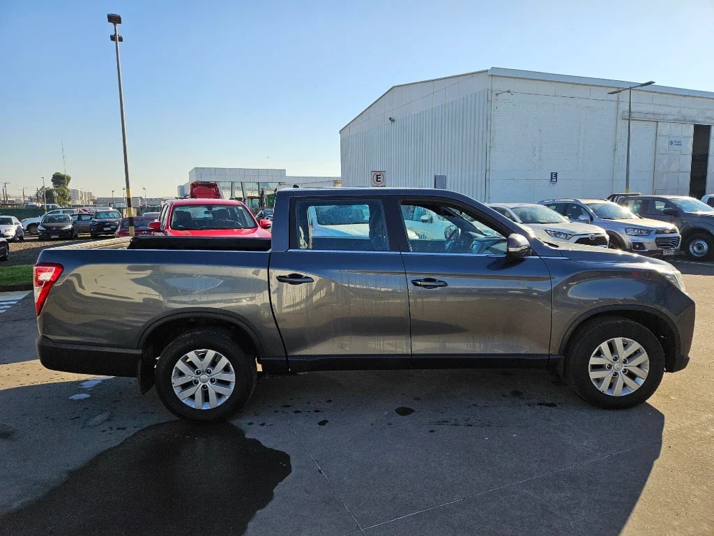 Ssangyong Grand Musso Grand Musso 2.2 4x2 Mt año 2023