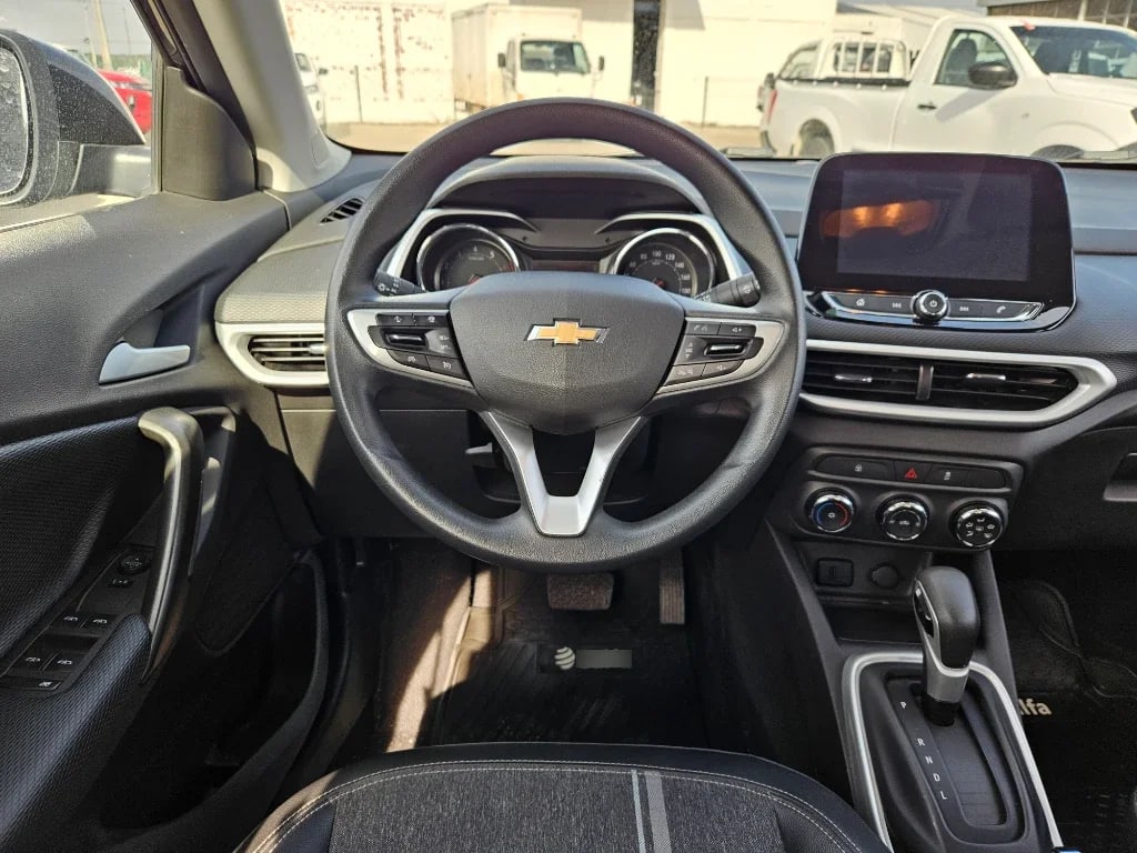 Chevrolet Tracker 1.2t Ltz R 4x2 At 5p año 2025