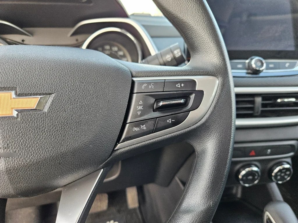 Chevrolet Tracker 1.2t Ltz R 4x2 At 5p año 2025