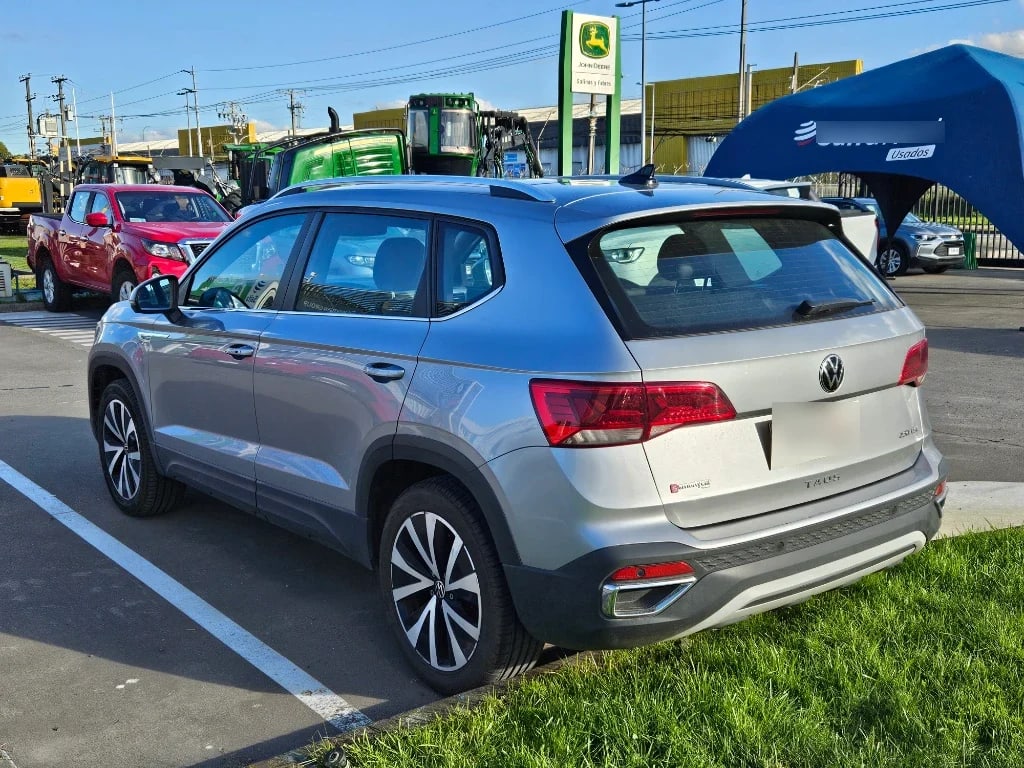 Volkswagen Taos Taos 1.4 Tsi At Highline año 2023